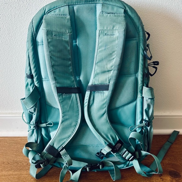 north face borealis backpack turquoise The Women's Backpack, TNF Black/TNF White Its sleek design and lightweight construction makes it perfect for carrying all your essentials Backpack The North Face Borealis